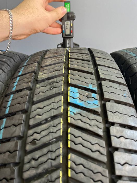 Шины БУ 215 65 R 16 C Continental VANCONTACT A/S Ultra Грузовая резина