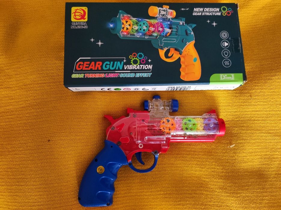 Пистолет со светом и звуком Gear gun vibration