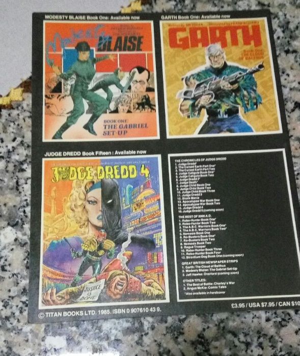 Banda desenhada Robo Hunter - book four