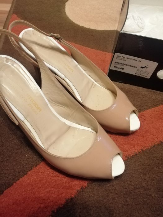 Bezowe skórzane szpilki Prima Moda 39