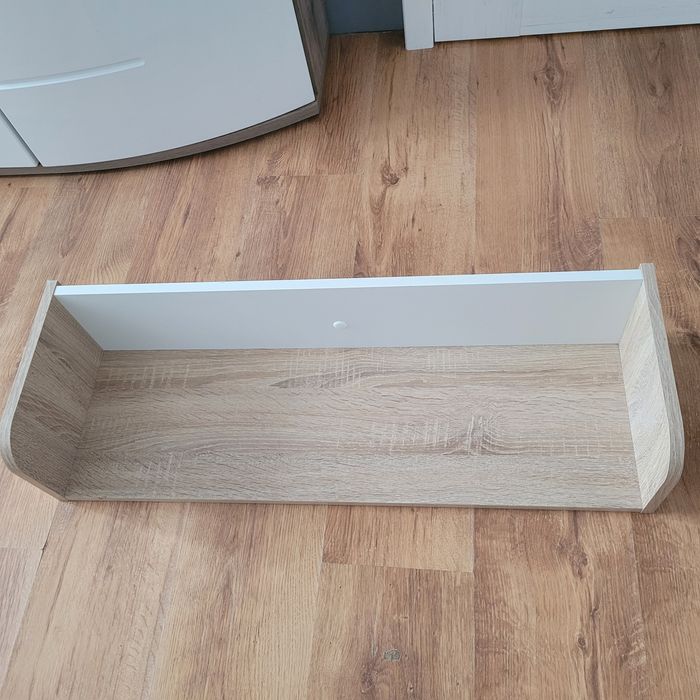 Wisząca półka  ścienna