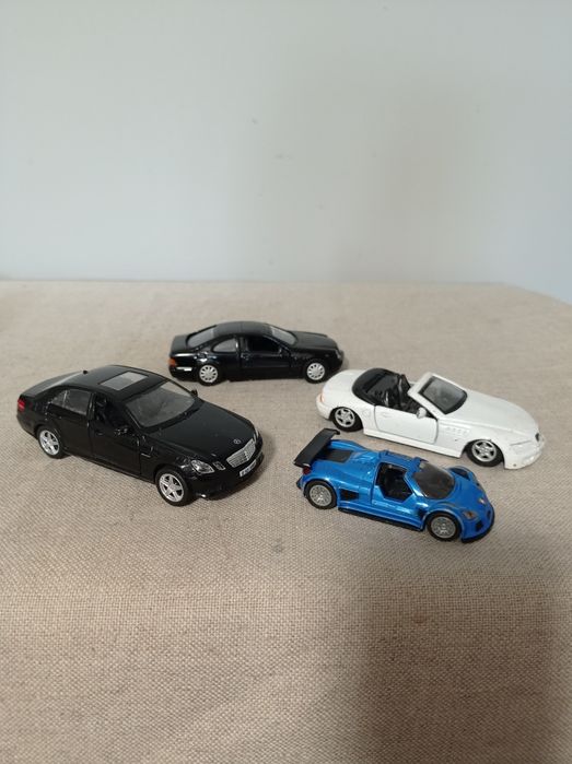 Машинки модельки . 19шт Лот