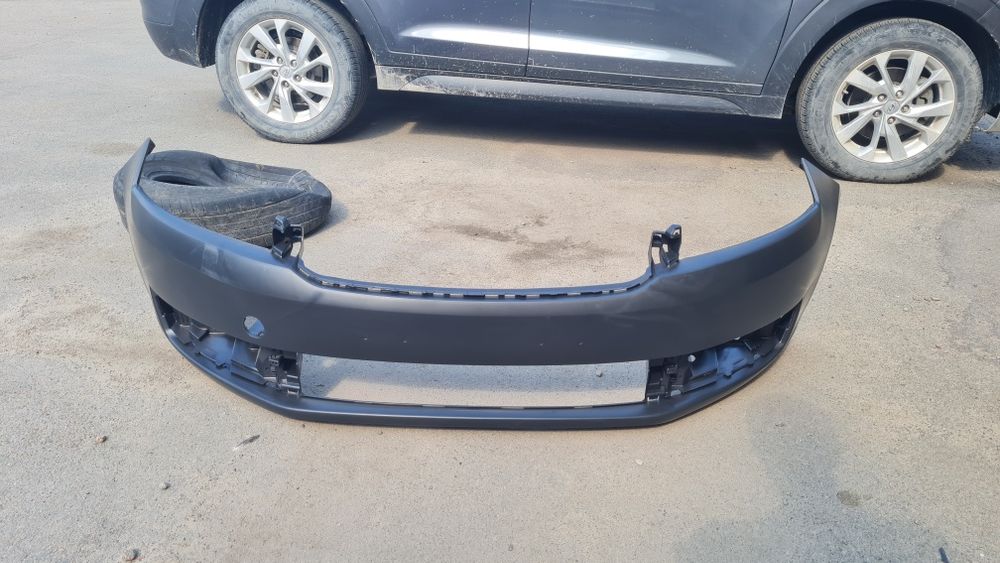 Бампер передній Новий Rapid Skoda передний Рапид Рапід