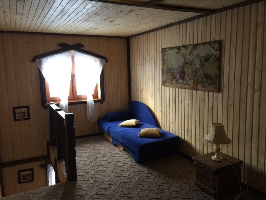 Здається котедж з банею