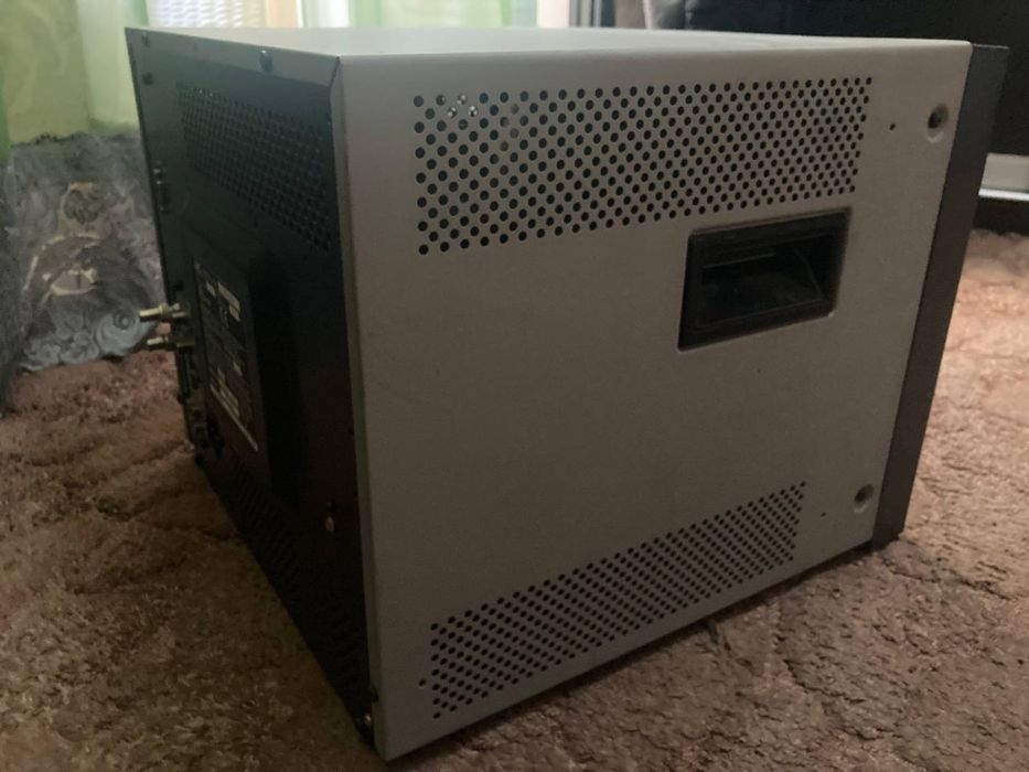 Профессійний монітор JVC TM-A170G
