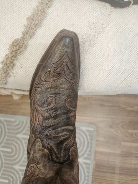 Cowboy botas de mulher em pele. Desenhadas em exclusivo  numero 35'5 a 36