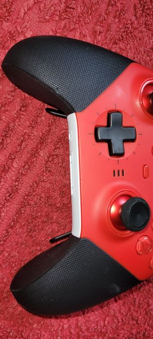 Геймпад беспроводной Microsoft Elite Series 2 Core красный (