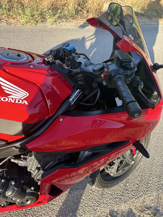 Honda CBR650R 2024 E-clutch