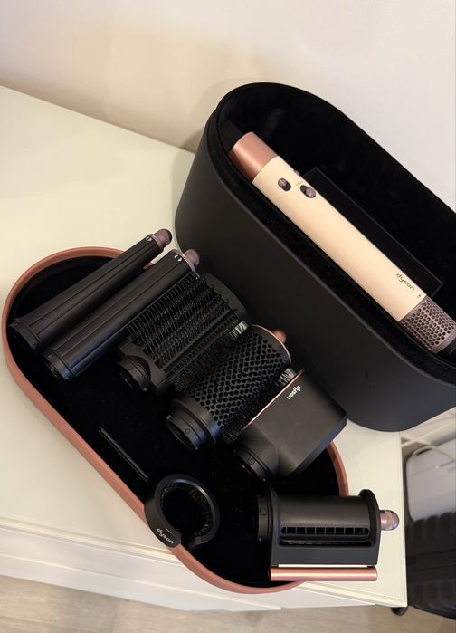 Dyson Airwrap i.d. – Straight + Wavy