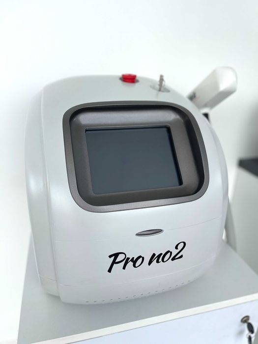 Laser Q-Switch Nd: YAG do usuwania tatuaży, makijażu permanentnego i peelingu węglowego