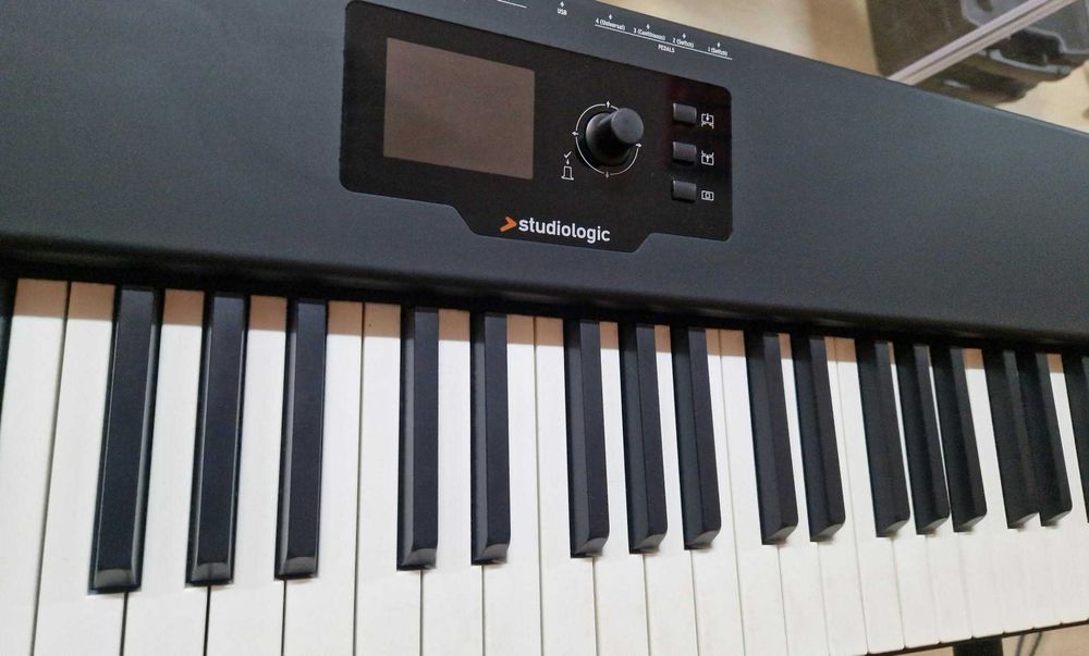 Controlador Studio Logic SL 88