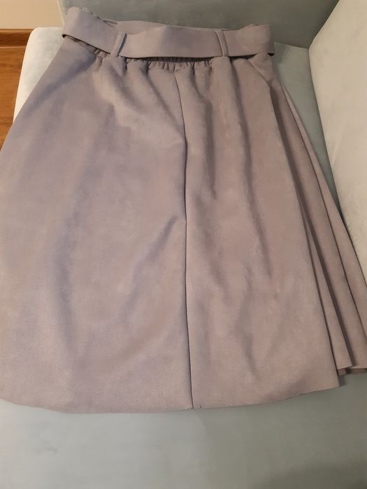 Włoska, szara welurowa  spodnica