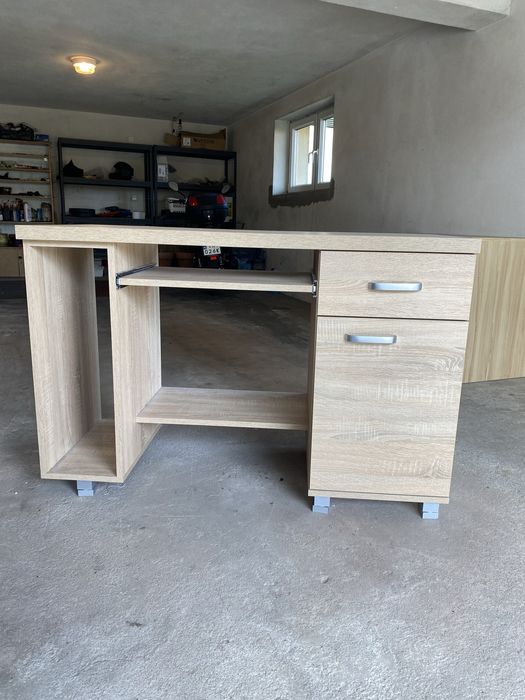 Biurko drewniane, nieużywane