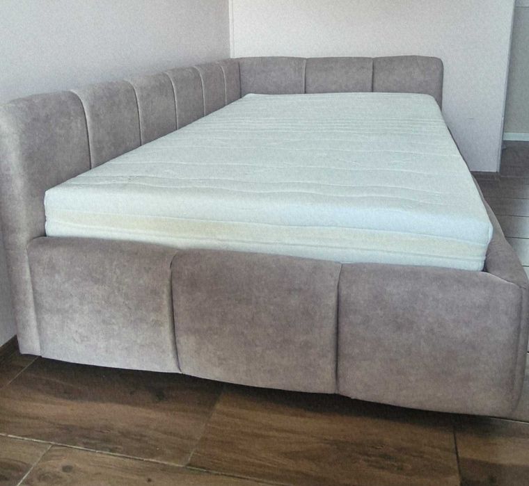 Młodzieżowe łóżko tapicerowane z materacem silver pro 120x200