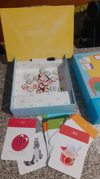 Настільні ігри магнітна абетка, математика ,шахи ...