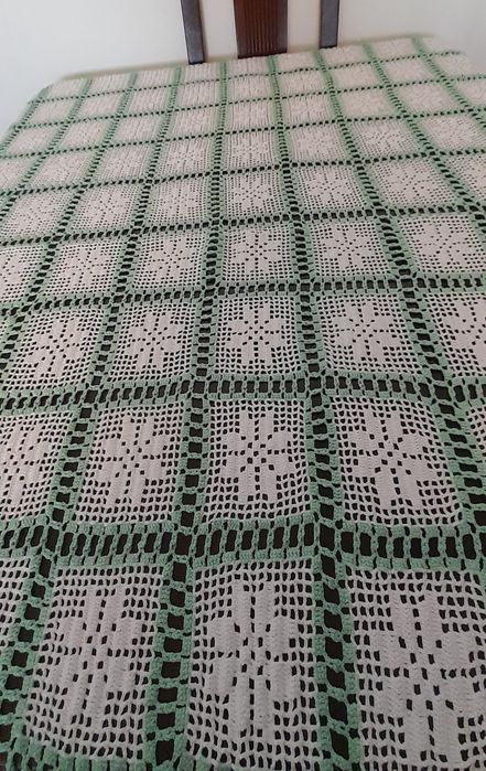 Toalha de mesa em crochê