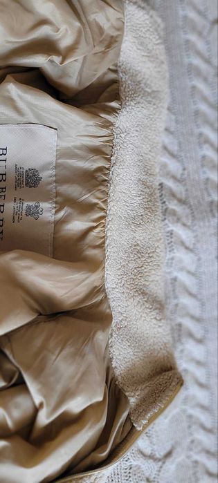 Куртка BURBERY.Хлопчача.Розмір S.