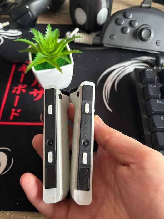 Joy-Con Nintendo Switch Branco Original – Excelente Estado