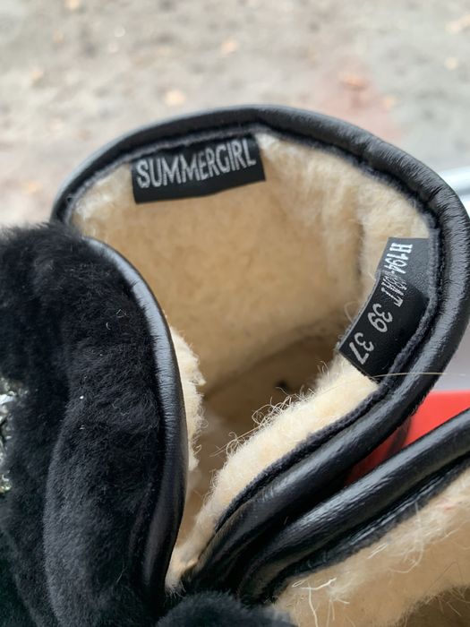 Угі жіночі натуральна шкіра