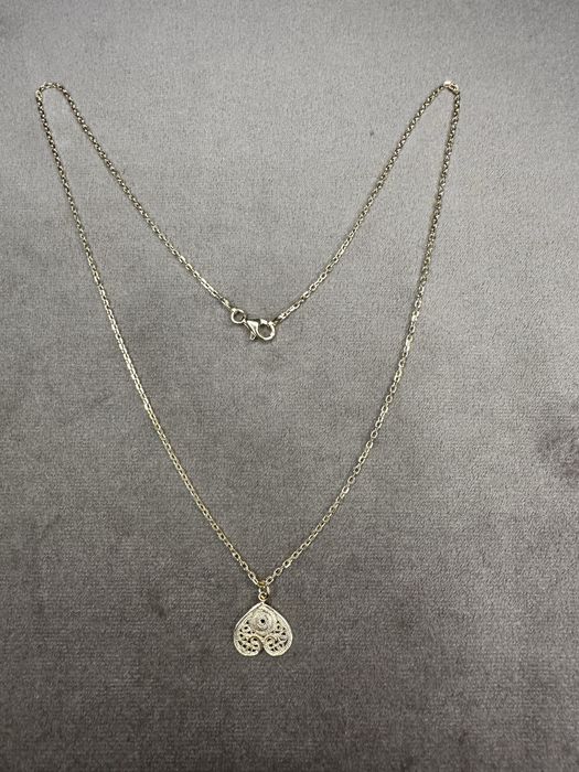 Fio Colar com coração de filigrana em prata dourada