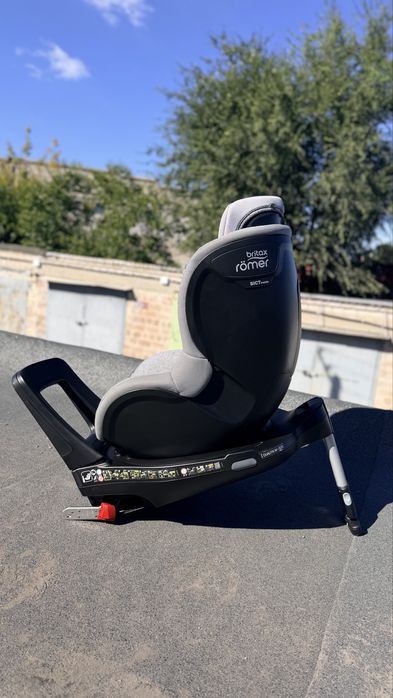 Автокрісло  Britax Römer DUALFIX M i-SIZE Grey/Graphite Marble