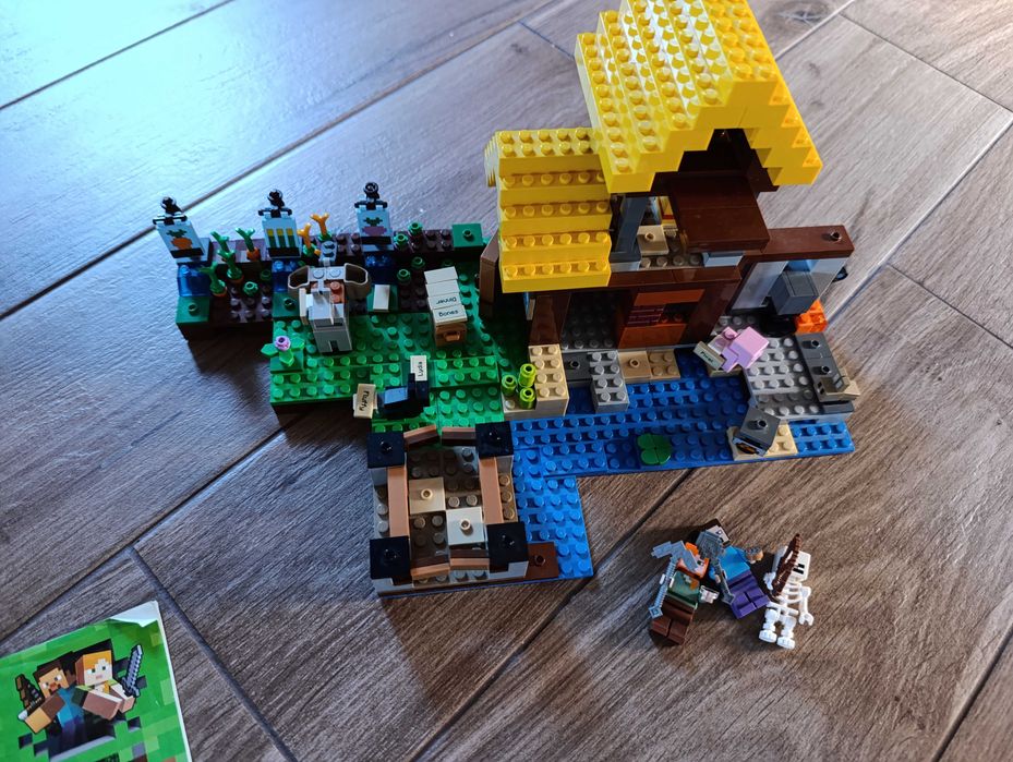 LEGO 21144 Minecraft - Wiejska chatka