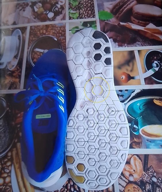 Кроссовки Nike р.43