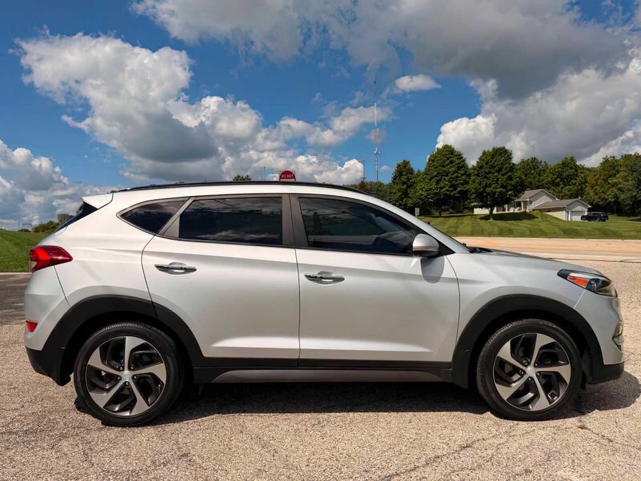 Hyundai Tucson Limited      2016