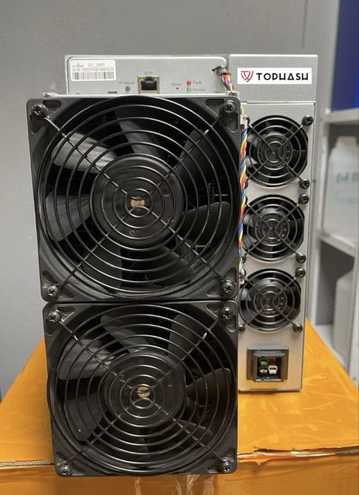 В наявності асік на BTC Bitmain Antminer S21 200Th asic