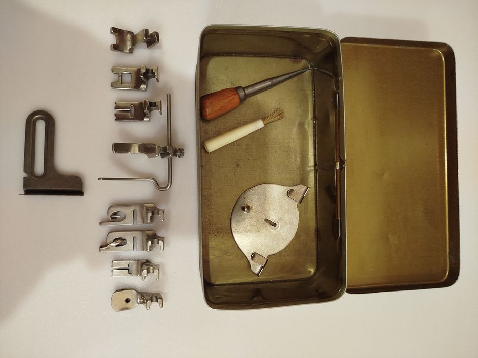 Лапки до швейних машин.