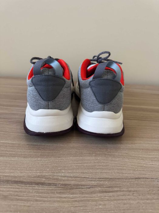 Кросівки adidas cloudfoam