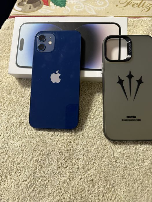 Iphone 12 em otimo estado