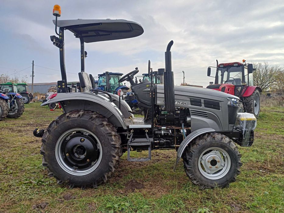 Трактор Скаут 404 СР козырек