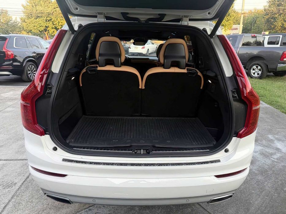 Volvo XC90      2018