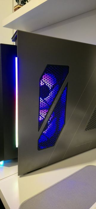 Torre/Desktop 5090 Gaming TOPO ABSOLUTO NOVA/MSI MEG Vision X AI !