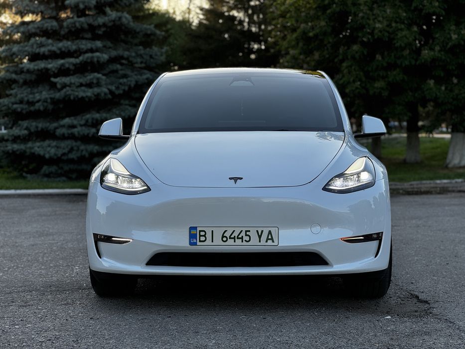 Tesla model Y Perfomance 2023