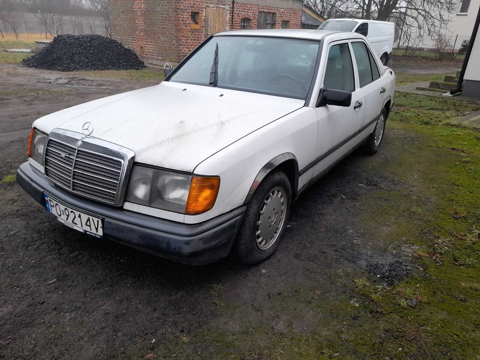 Mercedes-Benz W124
