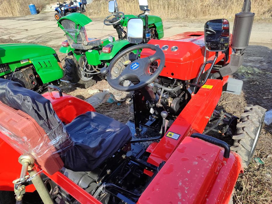 Трактор Шифенг 240  с блокировкой 2025 года