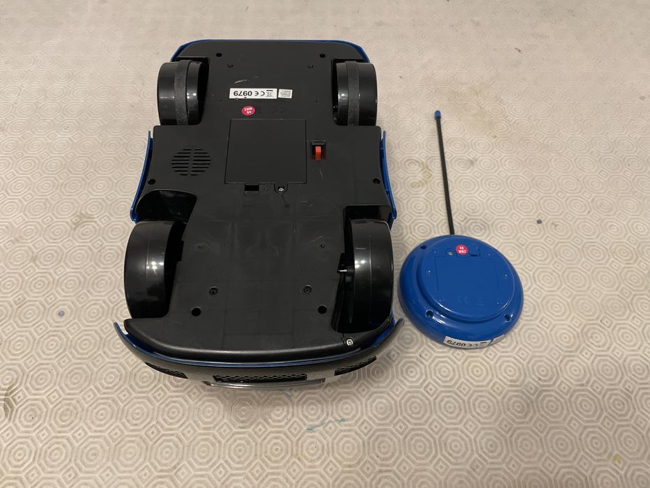 Carro telecomandado da Toys R Us