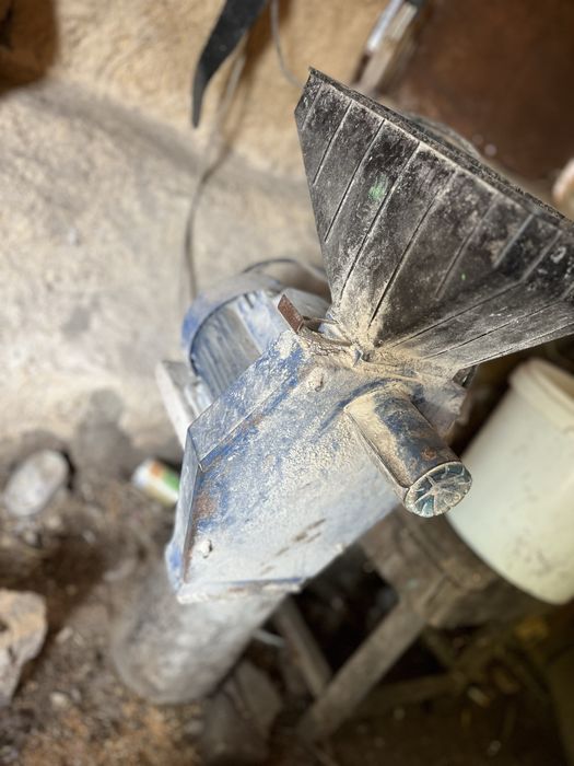 Елікор - 1 кормоподрібнювач зерна