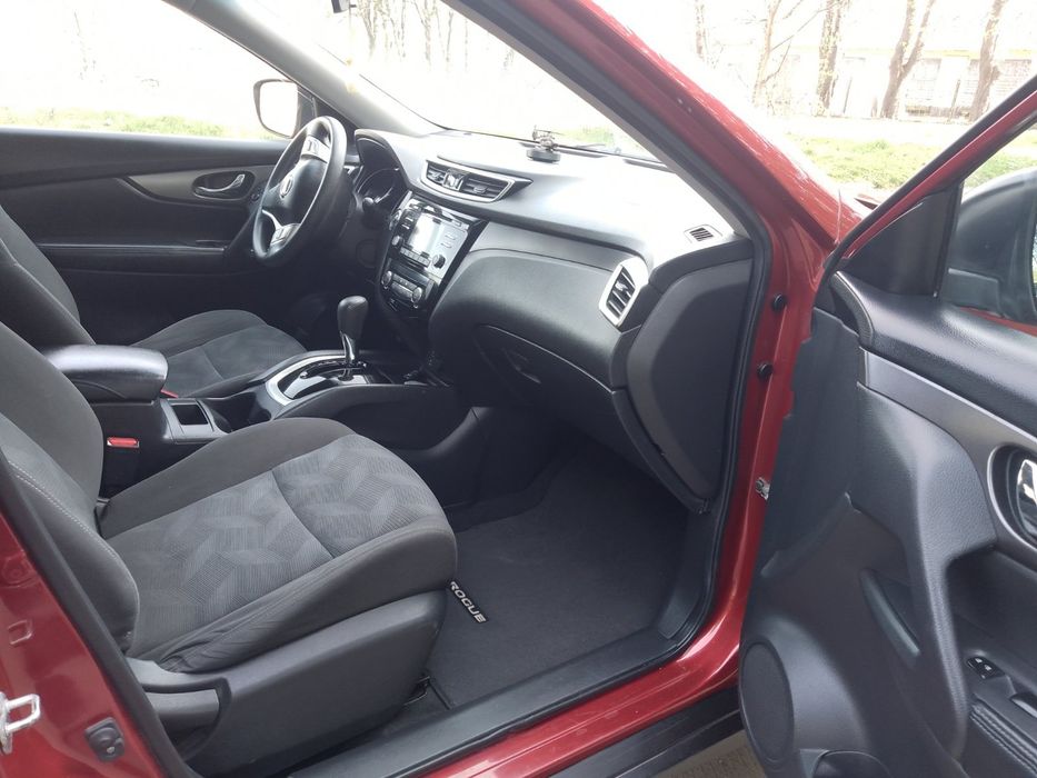 Nissan Rogue 2016 року