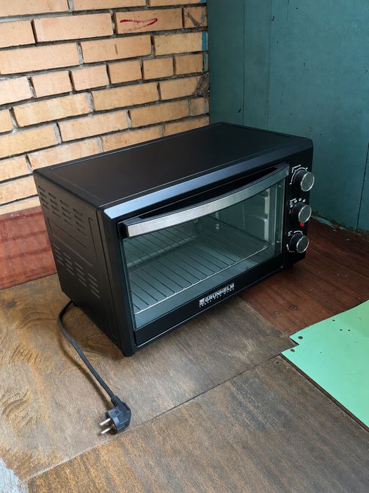 Электрическая духовка GRUNHELM GNM33AB (33 л, 1800 Вт)