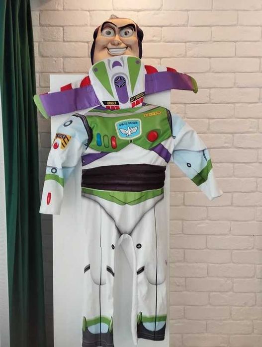 aktualne stroj toy story buzz astral r   104  maska