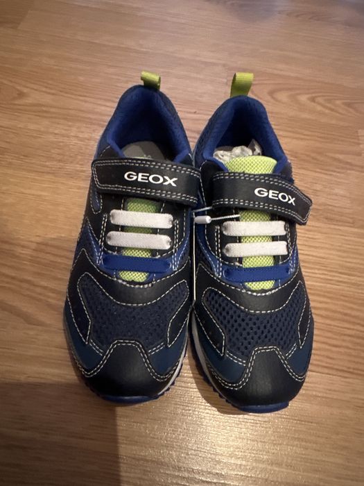 Кросівки Geox