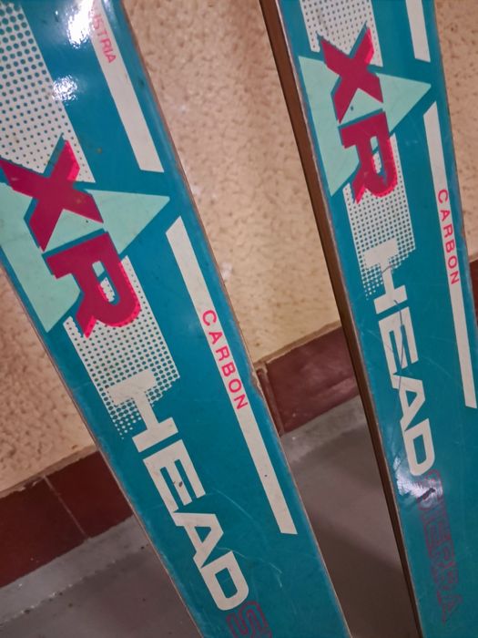 Skis Head c/ Fixações + Bastões Atomic