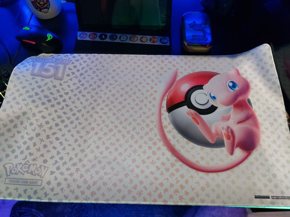 Tapete para Rato e teclado Pokémon 151
