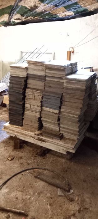 Palete com azulejos (negociável)