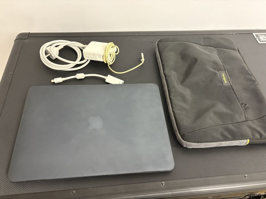 Macbook Air 13 8GB Ram 512GB SSD Nowa Bateria