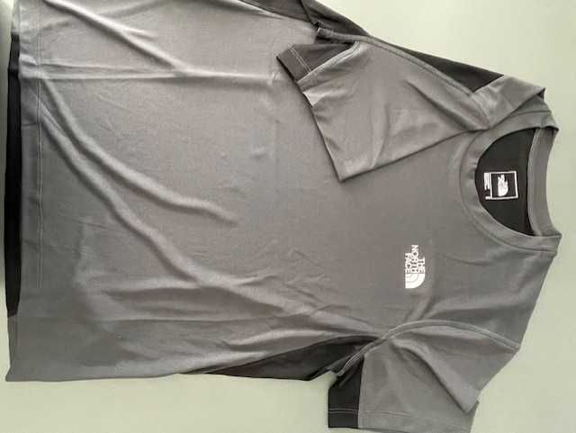 Tshirt The North Face tamanho M