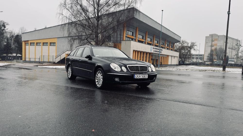 Mercedes-Benz Klasa E Mercedes-Benz Klasa E 500 4Matic Elegance